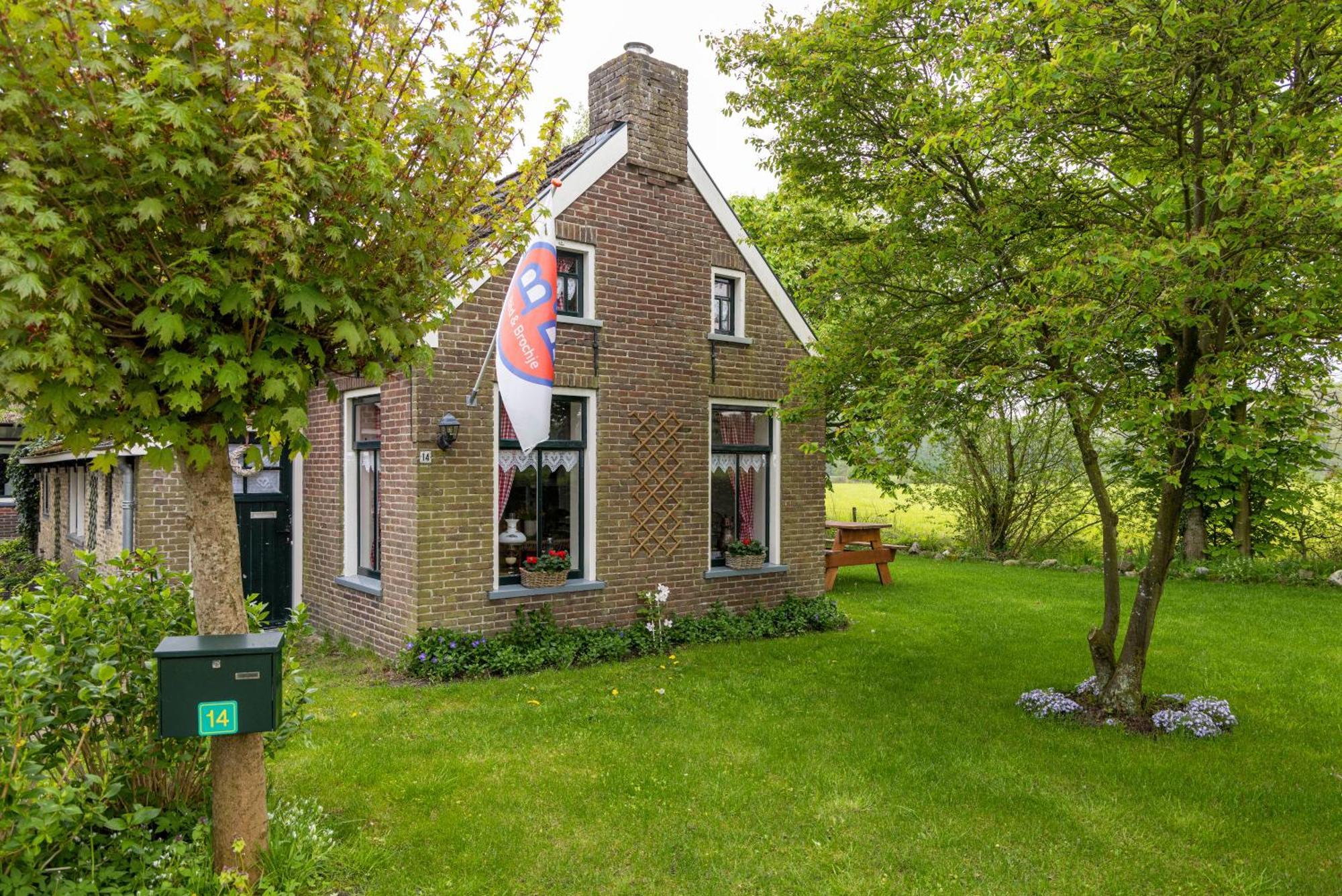 'Us Waldhuske' Villa Burgum Buitenkant foto