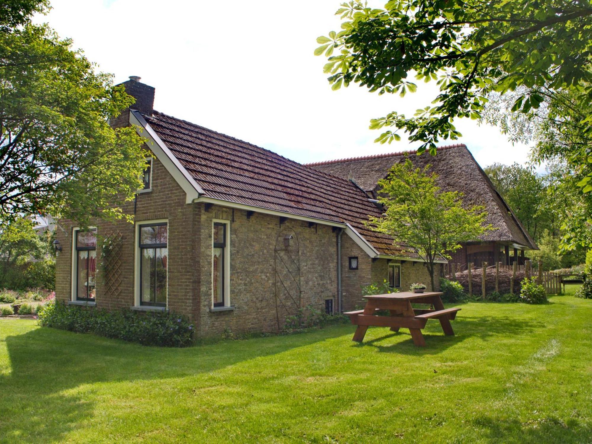 'Us Waldhuske' Villa Burgum Buitenkant foto